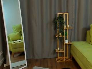  leenameginnes chat room