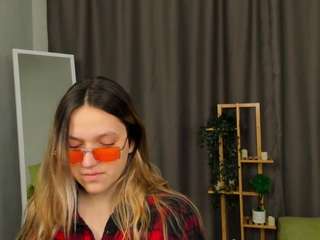  leenameginnes chat room