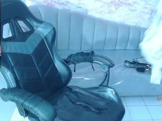  nikky-t chat room
