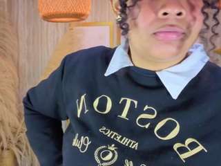risada-temptatio... Live Webcam on CamSoda