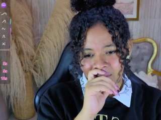 risada-temptatio... Live Webcam on CamSoda