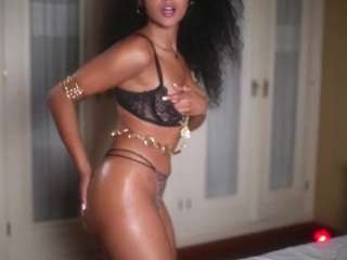 suzysuz Live Webcam on CamSoda