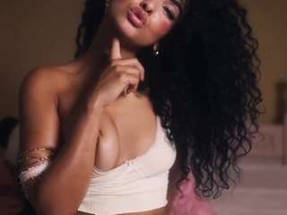 suzysuz live webcam show