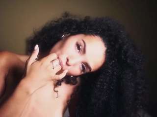 suzysuz live webcam show
