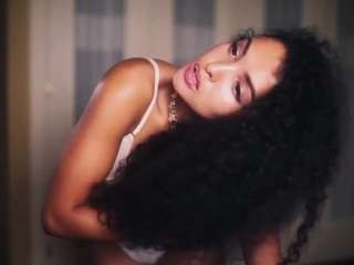 suzysuz live webcam show