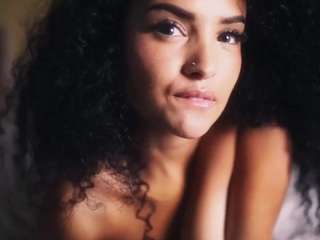 suzysuz live webcam show