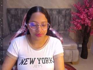 zhara-rose-s Live Webcam on CamSoda