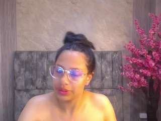 zhara-rose-s webcam