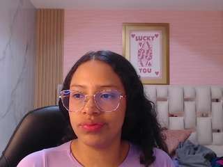 zhara-rose-s webcam
