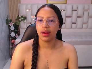 zhara-rose-s webcam