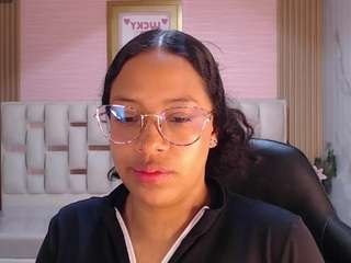 zhara-rose-s webcam