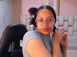 zhara-rose-s webcam