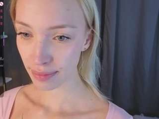 carol-gordon's CamSoda show and profile