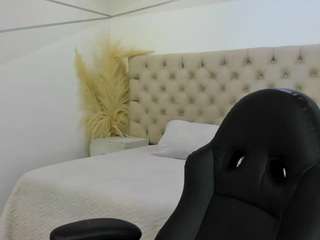 channelwhite's CamSoda show and profile