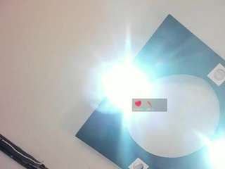 channelwhite live webcam show