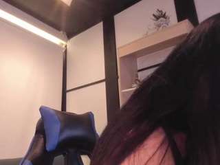 ChannelWhite live webcam show