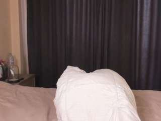 Sensual petite girl foxie