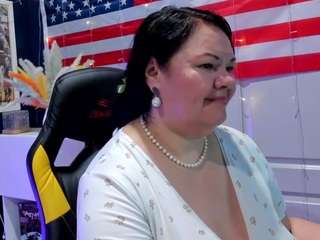 holy-reid's CamSoda show and profile