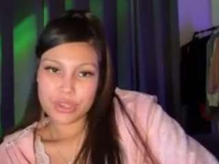 lillytillercam webcam