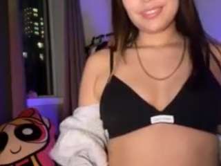 lillytillercam webcam