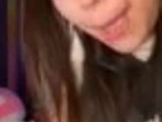 lillytillercam webcam