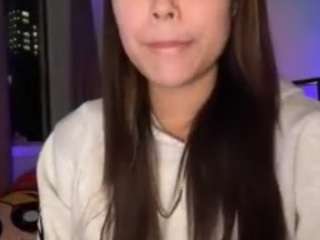 lillytillercam Live Webcam on CamSoda