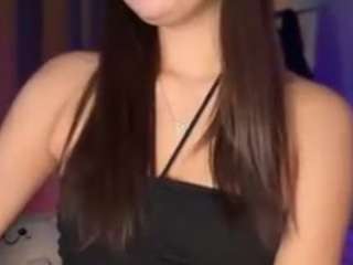 lillytillercam webcam