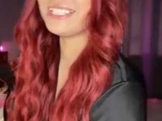 lillytillercam webcam