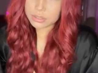 lillytillercam webcam