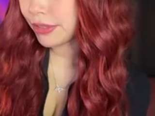 lillytillercam webcam