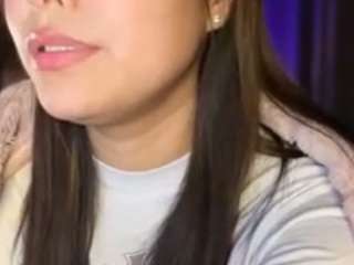 lillytillercam webcam