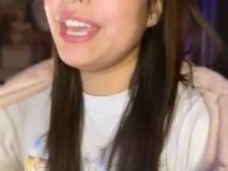 lillytillercam webcam