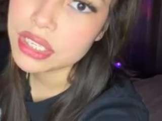 lillytillercam live cam profile