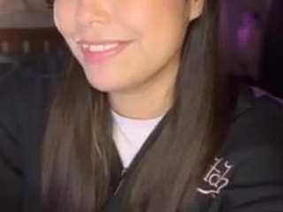 lillytillercam webcam