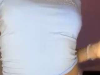 lillytillercam webcam