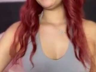 lillytillercam webcam