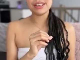 lillytillercam Live Webcam on CamSoda