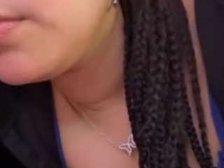 lillytillercam webcam