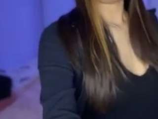 lillytillercam webcam