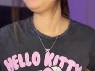 lillytillercam webcam