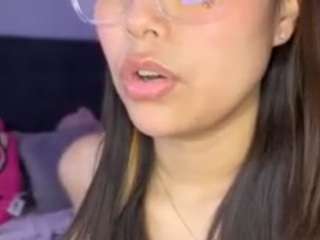 lillytillercam webcam