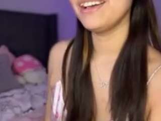 lillytillercam webcam