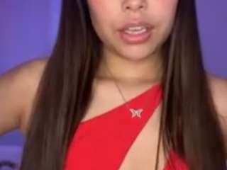 lillytillercam webcam