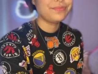 lillytillercam webcam