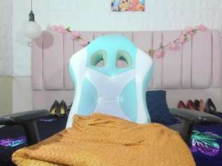 mya-blaze Live Webcam on CamSoda