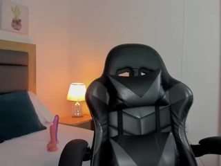 samantha-17 webcam