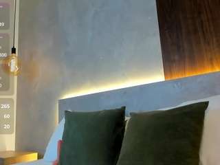 samantha-17 Live Webcam on CamSoda