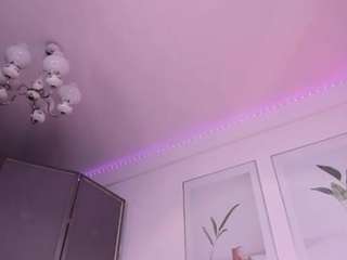 yoi-mika Live Webcam on CamSoda