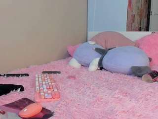 yoi-mika Live Webcam on CamSoda