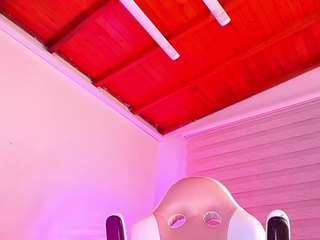  emma-ma chat room